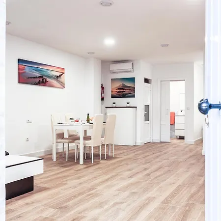 Benitez Parodi Recien Reformado Zona Multicultural Apartment Seville